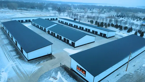 Mega MAK Storage Lake Okoboji, photo 1
